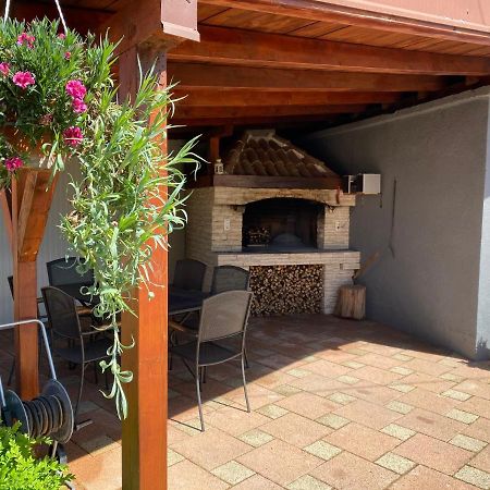 Apartments Nada Sukošan Εξωτερικό φωτογραφία
