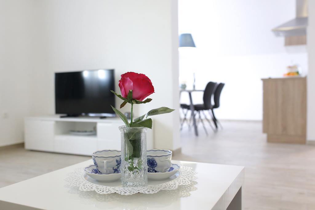 Apartments Nada Sukošan Εξωτερικό φωτογραφία