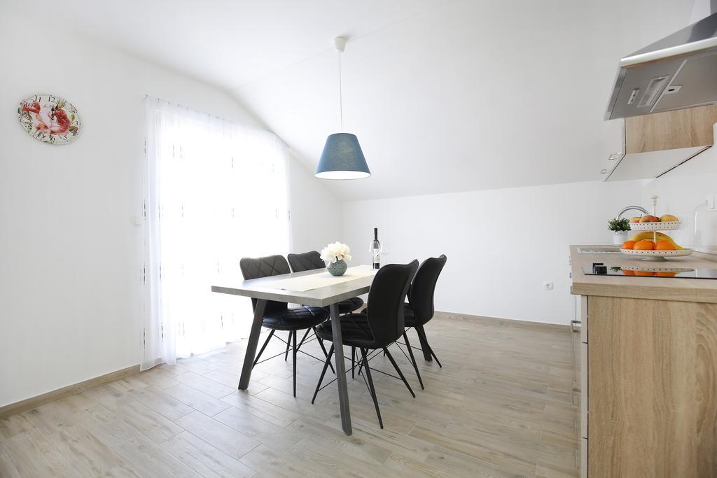 Apartments Nada Sukošan Εξωτερικό φωτογραφία