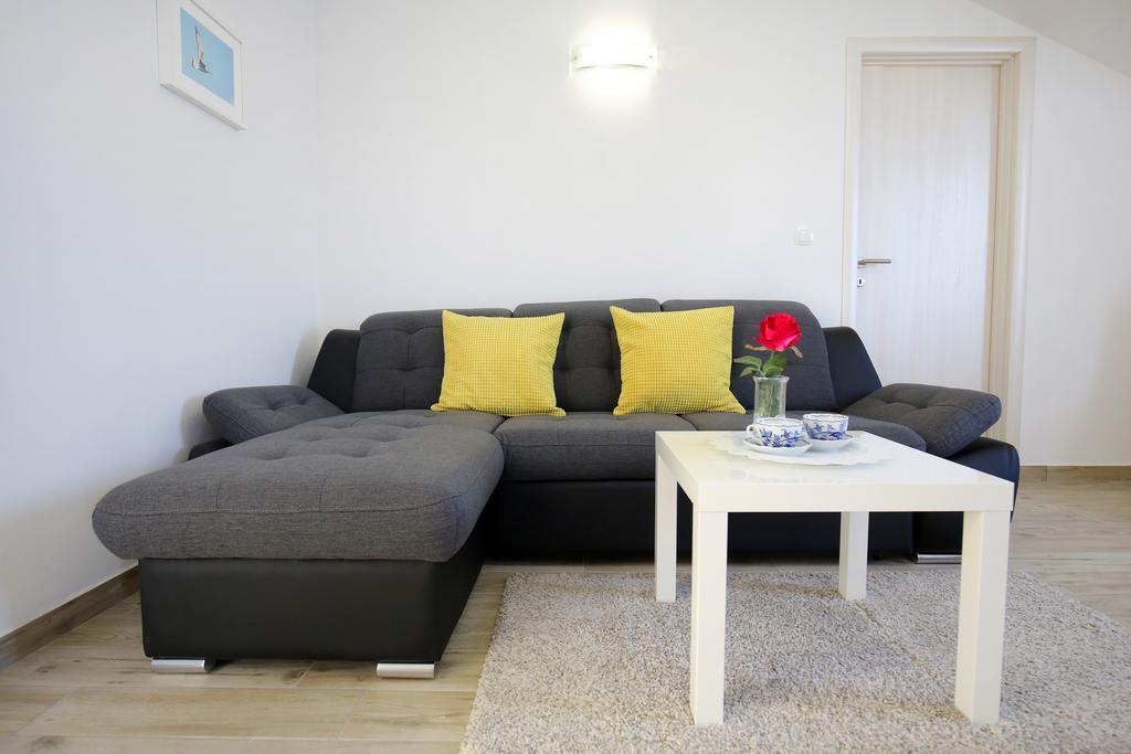 Apartments Nada Sukošan Εξωτερικό φωτογραφία
