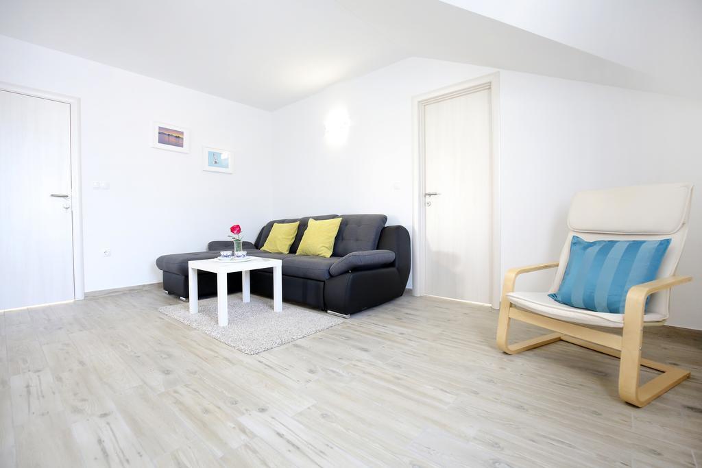 Apartments Nada Sukošan Εξωτερικό φωτογραφία